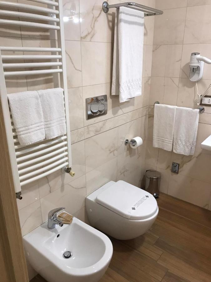 סן ג'ובאני אין פיורה Hotel Duchessa Della Sila מראה חיצוני תמונה