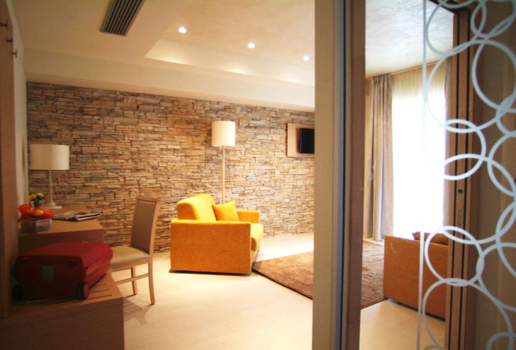 סן ג'ובאני אין פיורה Hotel Duchessa Della Sila מראה חיצוני תמונה